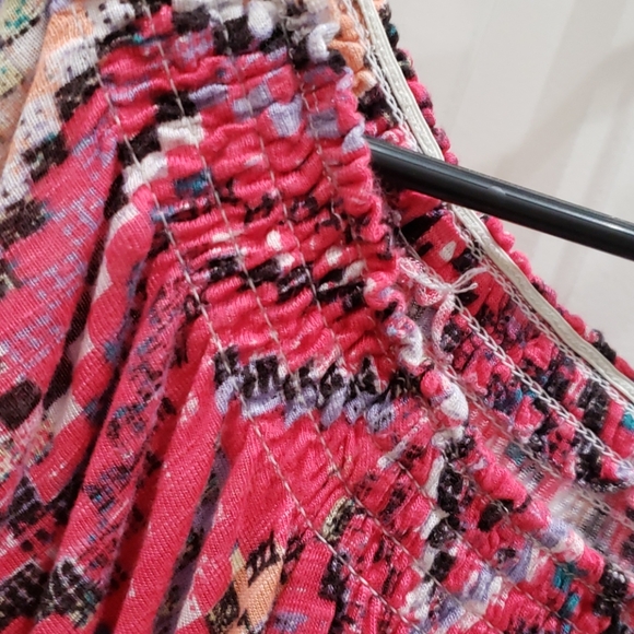 Sits Right Off the Shoulders Blouse - Picture 5 of 5